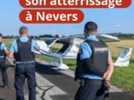 Faits divers - Un ULM rate son atterrissage, brise son hélice et train avant sur la piste de l'aéroport de Nevers [Vidéo]