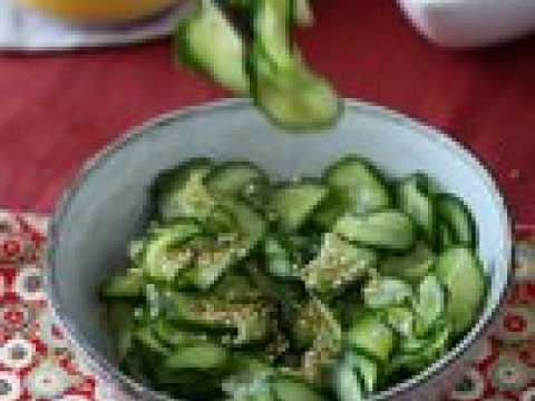 Salade de concombres marinés à la japonaise