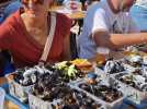 Braderie de Lille: super ambiance à la caserne de Lille-Malus où des moules frites sont servies au public jusqu'à ce soir