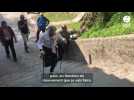 VIDEO. Atteint de sclérose, il visite le Mont Saint-Michel grâce à un exosquelette