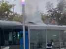 Un départ de feu sur une rame de tramway