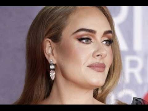 VIDEO : Adele : la chanteuse fond en larmes e…