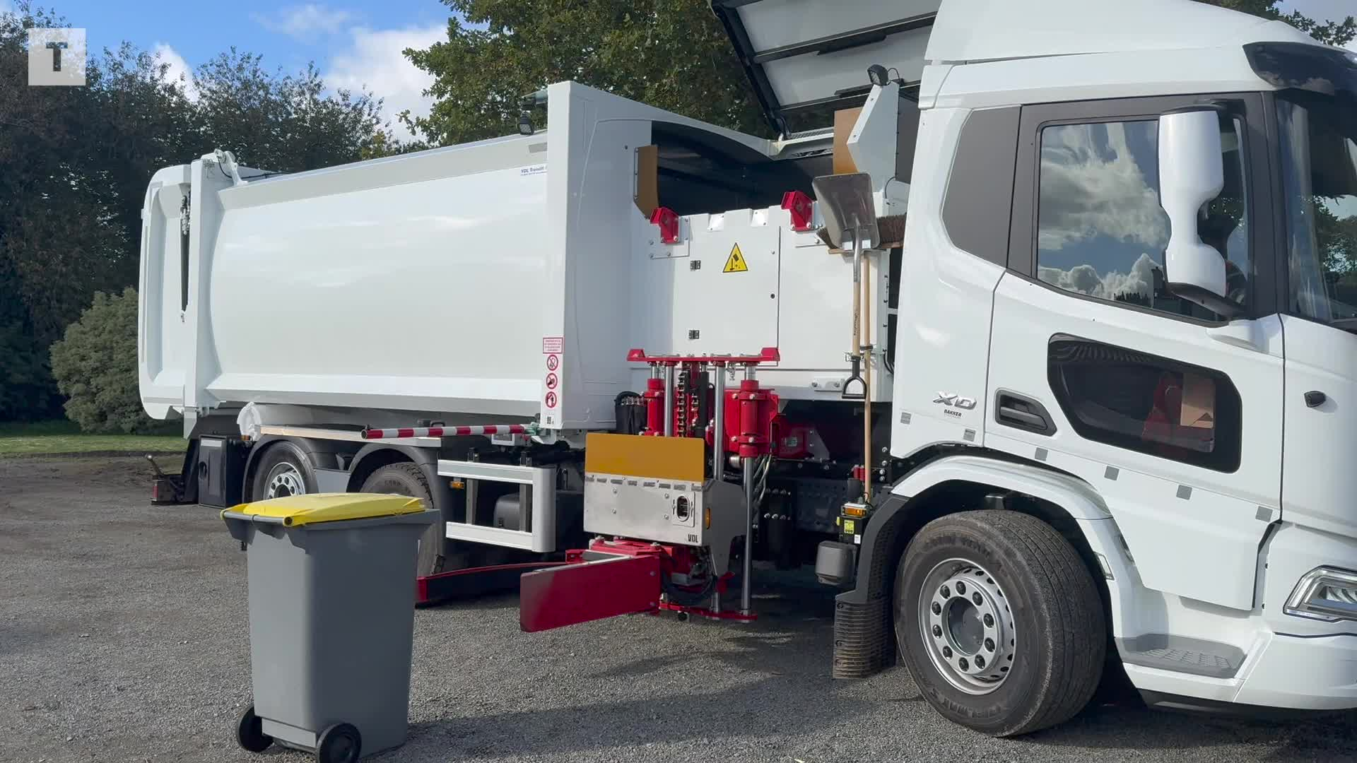 « Tout se pilote depuis la cabine » : un camion robotisé va collecter les déchets près de Lannion [Vidéo]