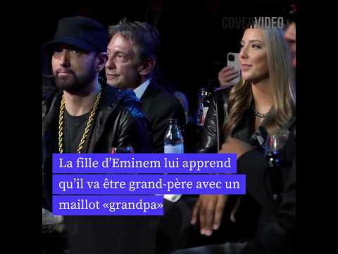 VIDEO : La fille d?Eminem lui apprend qu?il va tre grand-pre avec un maillot grandpa