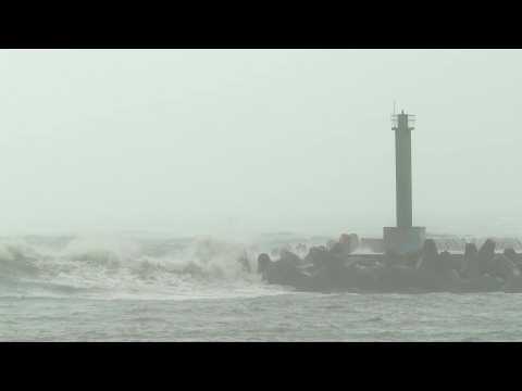 High waves hitting Taiwan coast as Typhoon Gaemi nears