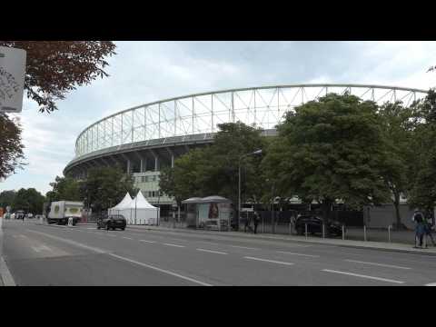 Scene outside Vienna stadium as Taylor Swift concerts cancelled after terrorist threat