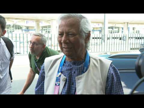 At Paris airport, Bangladesh Nobel winner Yunus says 'looking forward to going back home'