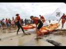 VIDÉO. Quinze équipes participent à une course unique de baignoires dans la Manche