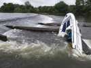 VIDÉO. Sept personnes tombent dans la Mayenne après le chavirage de leur bateau