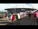 VIDÉO. Cérémonie de clôture : les spectateurs arrivent au Stade de France pour assister au show