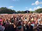 VIDÉO. Festival Les Galettes du monde : quelle ambiance avec le groupe Debout sur le Zinc