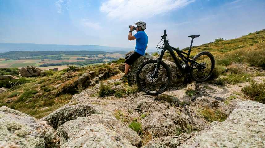 Une randonnée VTT du Rhône à l'Embroye