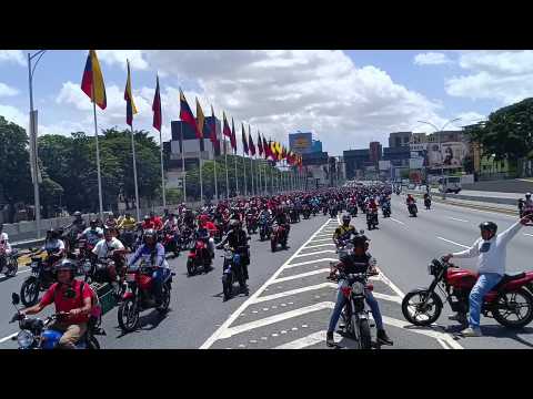 Hundreds of Maduro supporters respond to his call to rally in Caracas