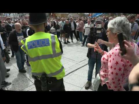 Far-right and anti-racism protesters clash in Nottingham in wake of Southport killings