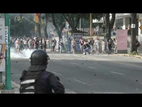 Venezuela's security forces use tear gas on anti-Maduro protesters in Caracas