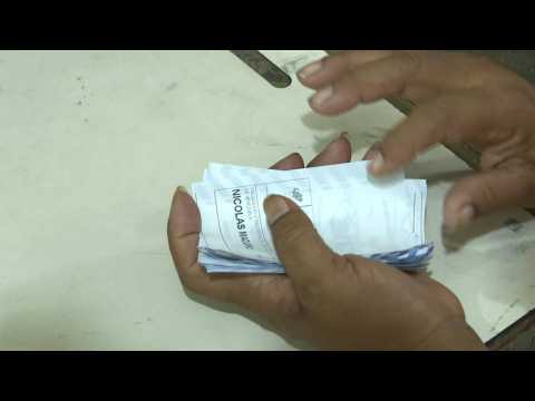 Vote counting begins in Venezuelan presidential election