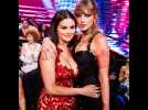 Selena Gomez admet que Taylor Swift est « un peu occupée » pour apparaître dans « Only Murders in the Building »