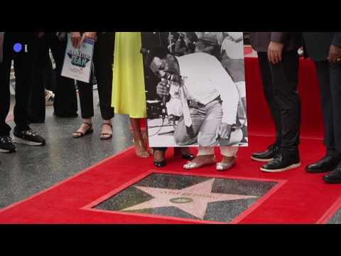 VIDEO : Le chanteur amricain Otis Redding honor  Hollywood  titre posthume