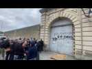 Agents pénitentiaires tués dans l'Eure - La maison d'arrêt de Carcassonne bloquée par des agents endeuillés