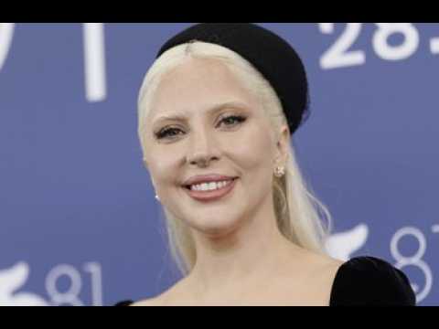 VIDEO : L?incroyable vido de Lady Gaga au Louvre qui saccage La Joconde