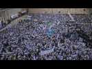 Thousands of Jewish nationalists mark Jerusalem Day at Western Wall