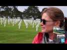 80 ans du D-DAY : hommage des touristes américains au cimetière américain de Colleville-sur-Mer