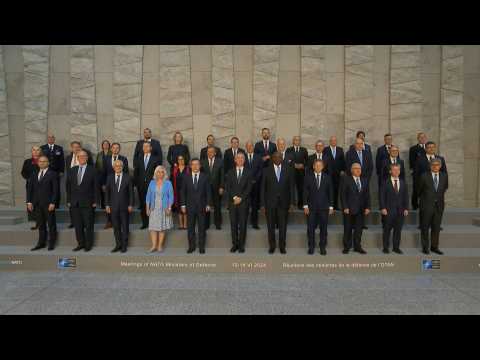 Group photo of NATO Defence Ministers