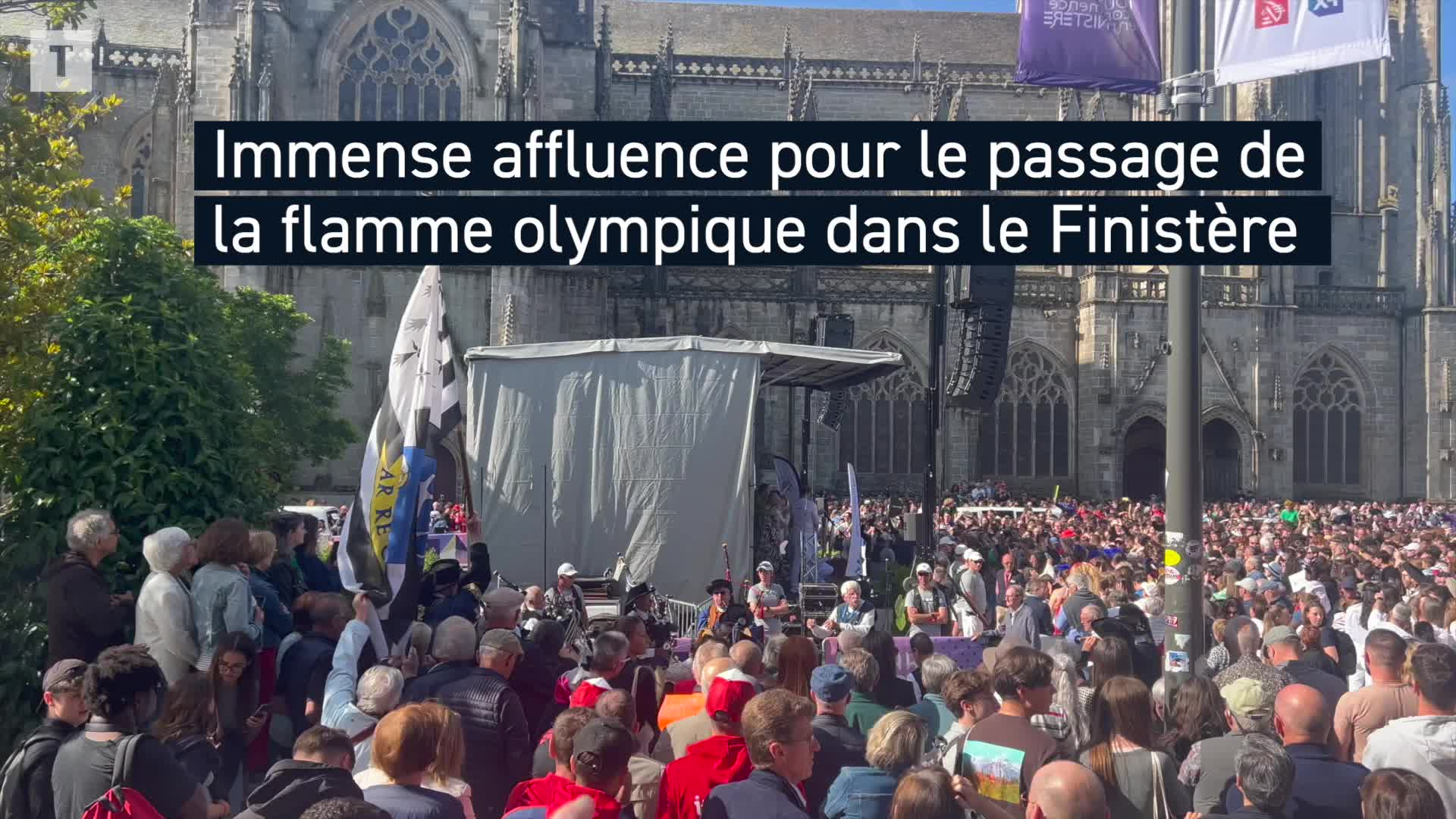 « Roi Jean » et foule en délire : revivez le passage de la flamme dans le Finistère en vidéo