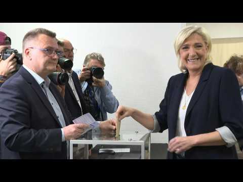 European elections: Far-right Marine Le Pen votes in Henin-Beaumont