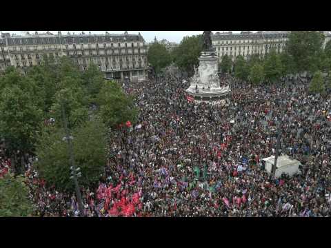 Thousands of demonstrators rally in Paris against the far right