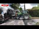 VIDÉO. Un tracteur transportant 12,5 tonnes de foin s'enflamme à Glanville : la D 275 est fermée
