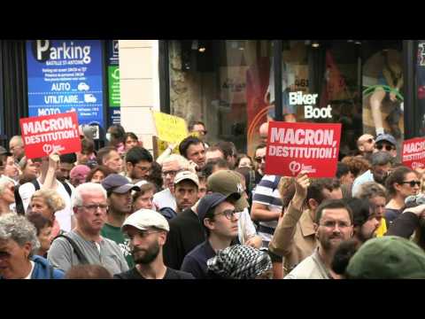 Paris: left-wing protest against Macron's appointment of Barnier as PM