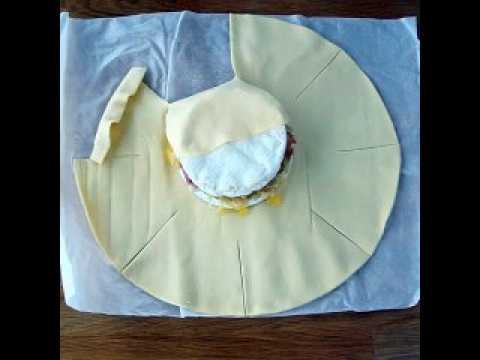 Feuilleté de camembert jambon et oignons