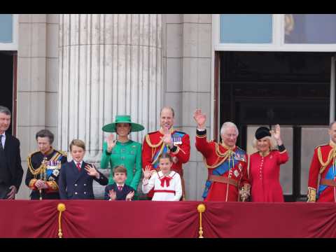 VIDEO : Comment se porte la famille royale br…