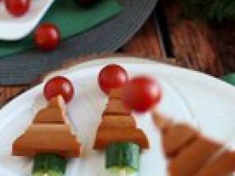 Brochettes sapins knackis: l'apéritif extra facile et rapide pour noël!