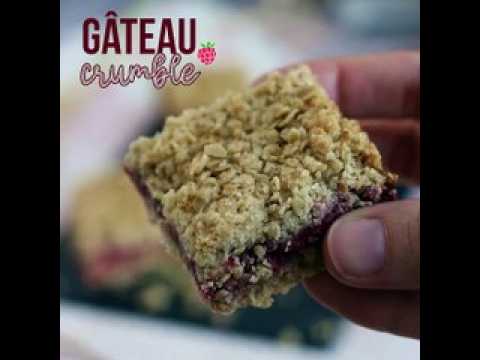 Gâteau crumble délicieux aux framboises, croquant et fondant