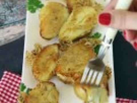 Pommes de terre croustillantes au parmesan, la recette économique que tout le monde adore !