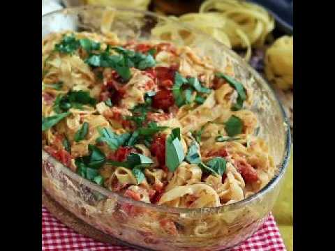 Tagliatelle feta tomates cerises - baked feta pasta