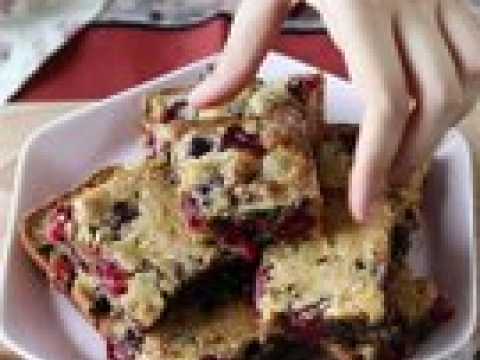 Blondie cerises et chocolat, le gâteau croquant et fondant parfait