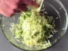 Pesto de courgettes, la sauce rapide et sans cuisson pour vos pâtes !