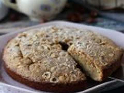 Noisetier, le gâteau aux noisettes fondant et croquant avec 5 ingrédients!