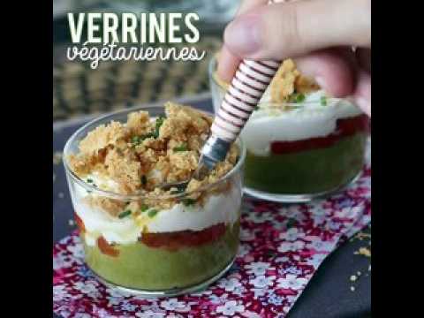 Verrines végétariennes: crème de petit pois, crumble de parmesan et crème au mascarpone