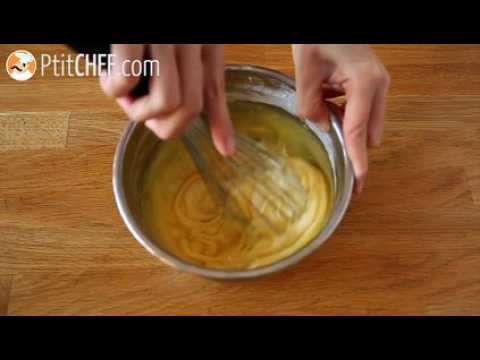 Marbré croustillant - gâteau marbré avec glaçage au chocolat et amandes
