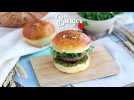 Burger à l'italienne : sauce pesto, tomates séchées, mozzarella