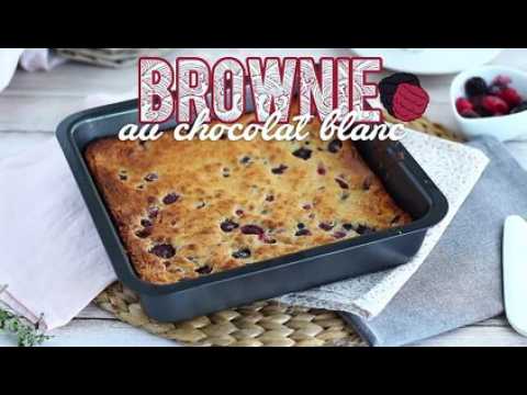 Brownie au chocolat blanc et aux fruits rouges (blondie)