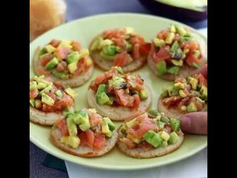 Toasts au saumon et à l'avocat