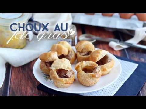 Petits choux au foie gras et confit d'oignon