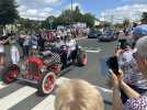 VIDÉO. 24H du Mans. « Gratuit, c'est encore mieux » : la foule à la parade d'Arnage dans la course