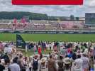 Chantilly : ambiance à l'hippodrome en ce dimanche de Prix de Diane