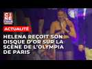Helena reçoit son premier disque d'or par surprise sur la scène de l'Olympia à Paris